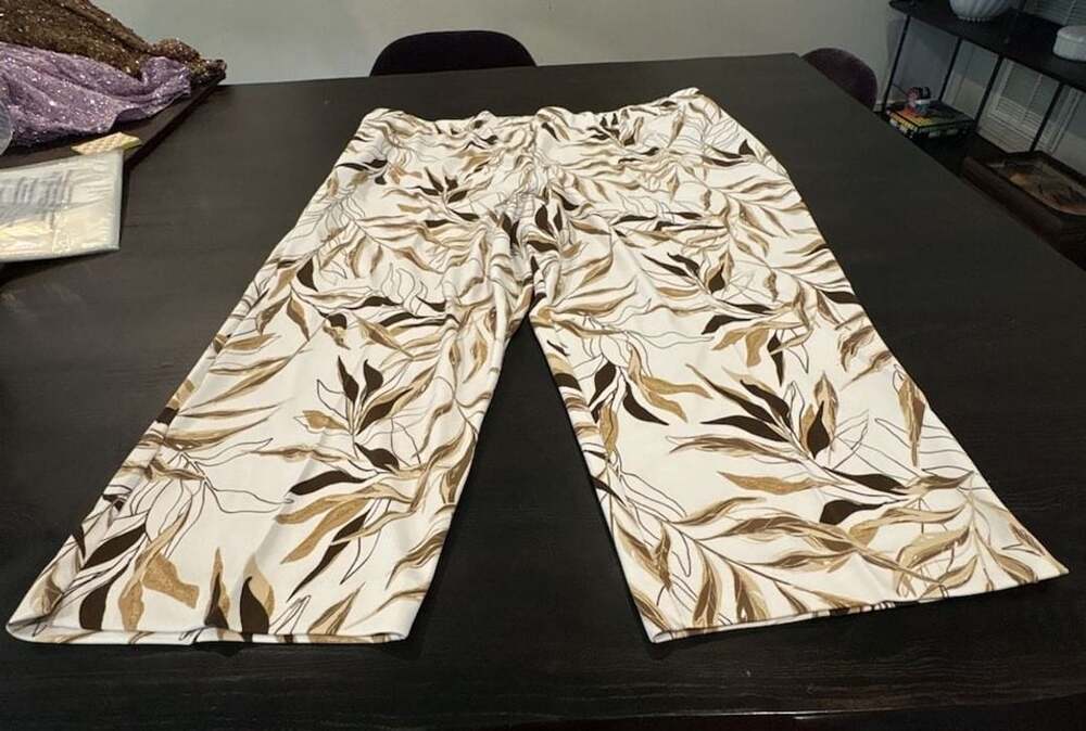Susan Graver Abstract Floral Print Pull-On Casual Pants 3X brown & white leaves